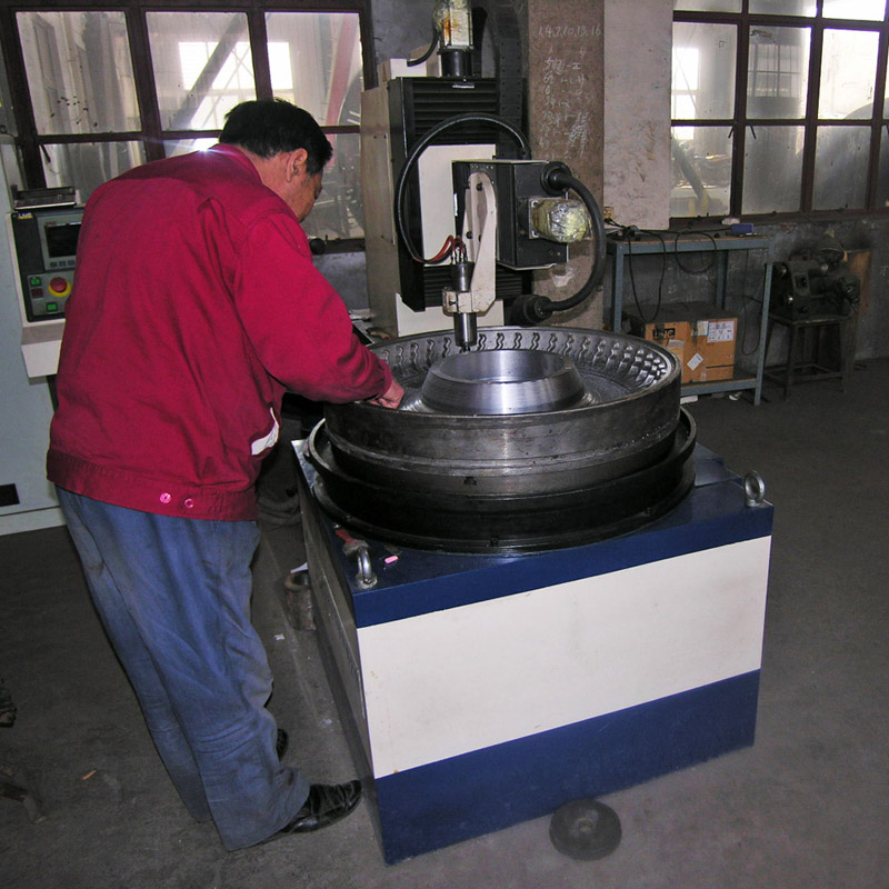Qingdao YDL khuôn co., Ltd. là một trong những nhà sản xuất khuôn lốp hàng đầu của Trung Quốc